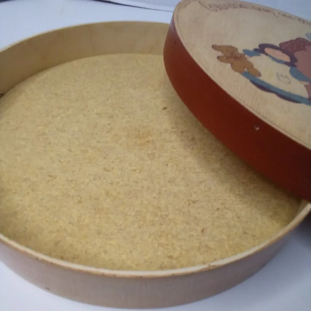 Vintage Round Cheese Box Painted Grandchildren Grandmother Cottagecore FLAW 10